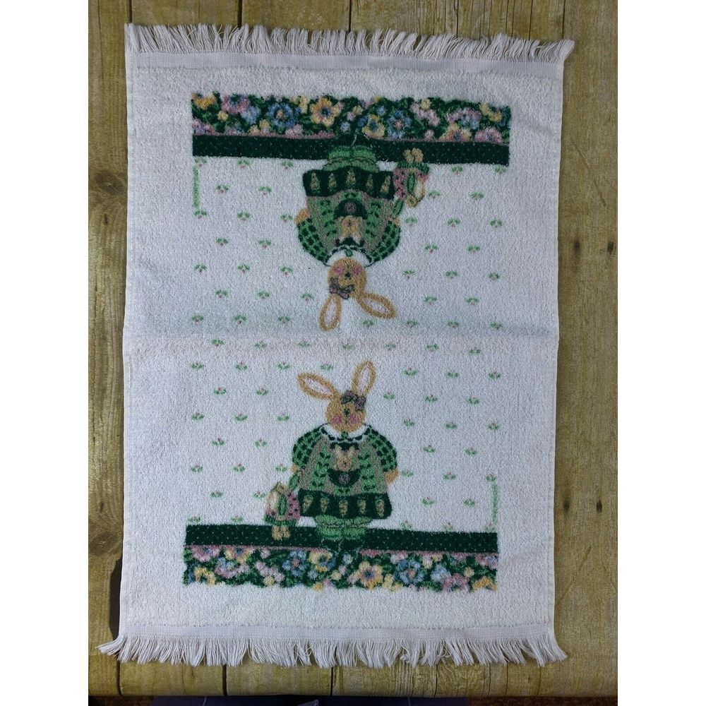 Vintage 100% Cotton‎ Printed Bunny Hand Towel Dish Towel 16"W 23"L Made In USA